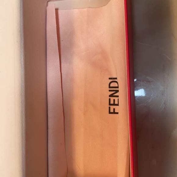 fendi sunglasses roma  oversized - Picture 5 of 7